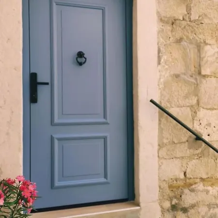 Magnolia Luxury Split