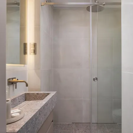 Magnolia Luxury Split