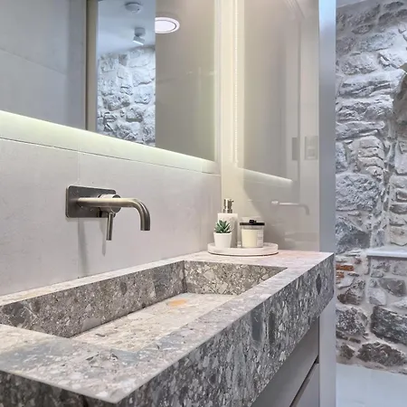 Pensión Magnolia Luxury Split